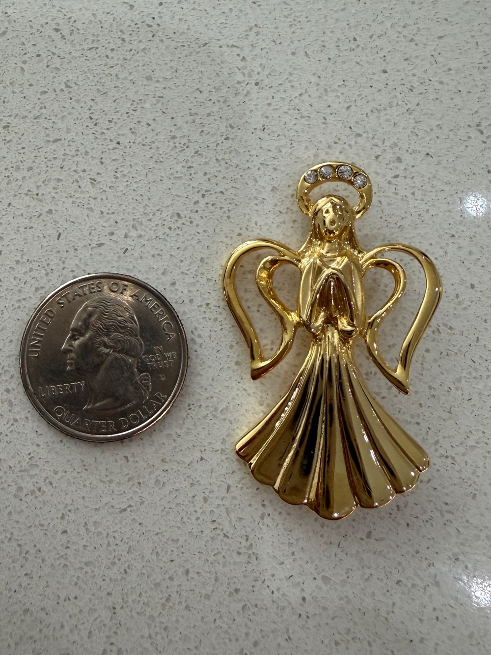 Vintage Gold Tone Angel Brooch Rhinestone Halo Heart Wings - Picture 3 of 5